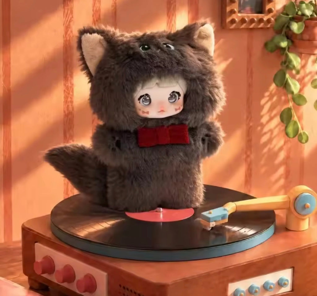 Nommi Dreamy Cat Tales